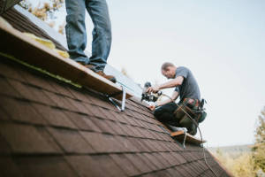 Local Roofers in Lincoln Center, MA